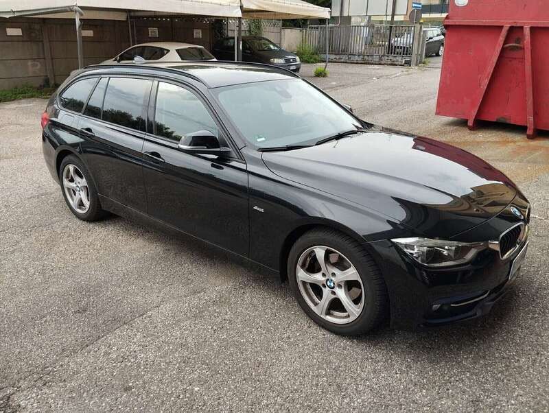 Nero Usata 2016 BMW 318 M Sport Station wagon | 13.300 € (Buon prezzo) - Immagine 1/4