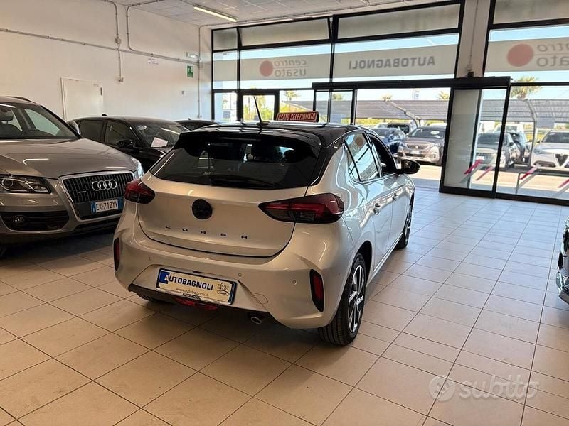 Usata Opel Corsa 100 CV (73 kW) 2025 Grigio Utilitaria