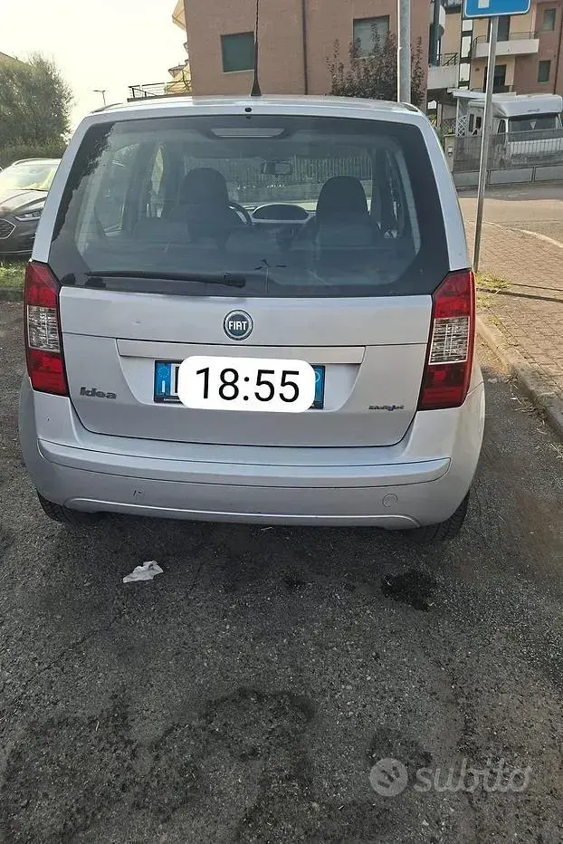 Usata Fiat Idea 69 CV (50 kW) 2006 Grigio Monovolume