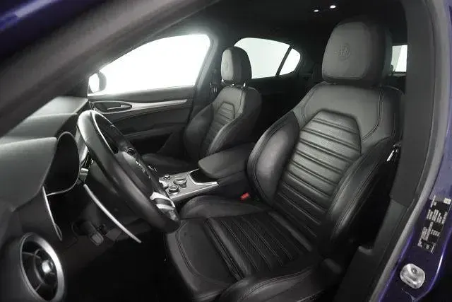 Usata Alfa Romeo Stelvio Veloce 210 CV (154 kW) 2021 Blu montecarlo SUV