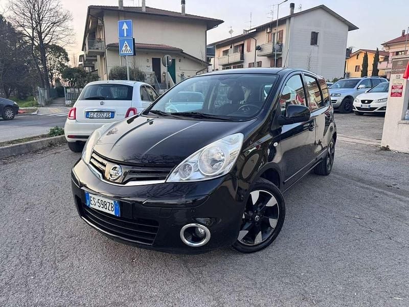 Usata Nissan Note Tekna 90 CV (66 kW) 2013 Nero Utilitaria