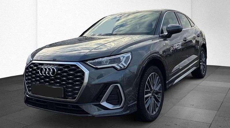 Usata Audi Q3 Sportback S-Line 150 CV (110 kW) 2024 Grigio SUV