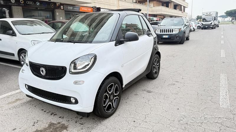 Usata Smart ForTwo Cabrio Passion 90 CV (66 kW) 2019 Bianco Cabrio