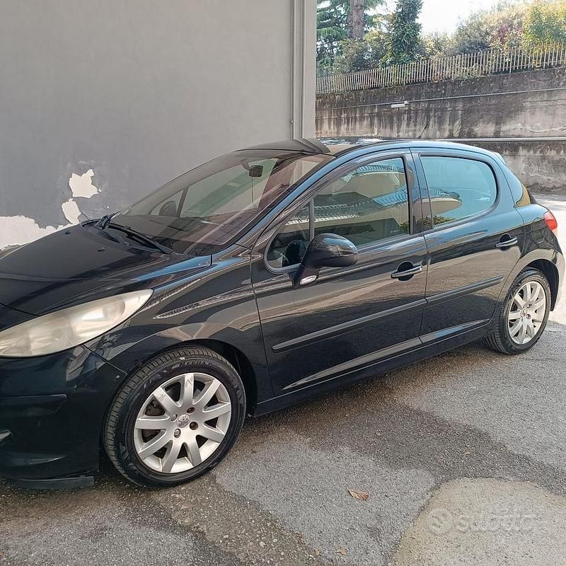 Usata Peugeot 207 90 CV (66 kW) 2007 Nero Berlina