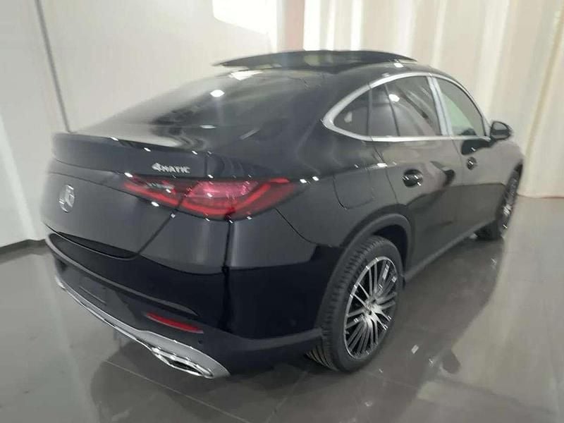 Nuova Mercedes GLC220 Advanced 197 CV (144 kW) 2026 Nero Coupé