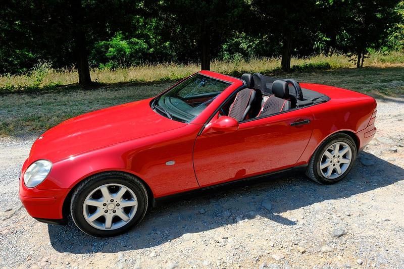 Usata Mercedes SLK230 193 CV (141 kW) 1999 Rosso Cabrio