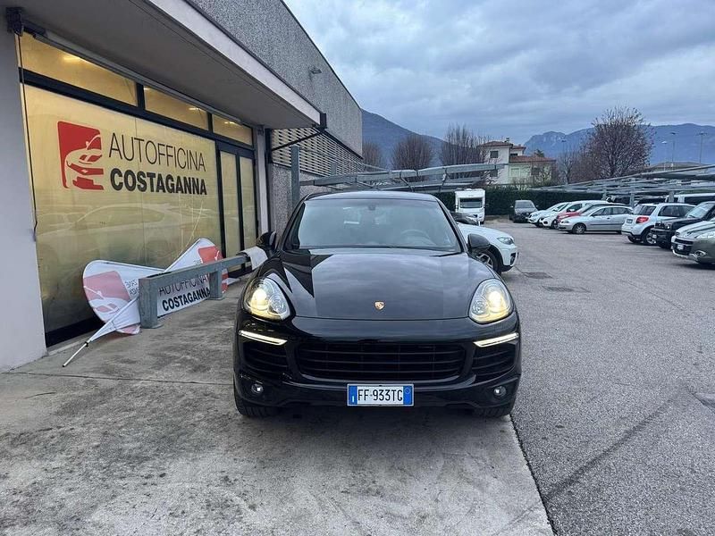 Usata Porsche Cayenne Platinum Edition 250 CV (183 kW) 2016 Nero SUV