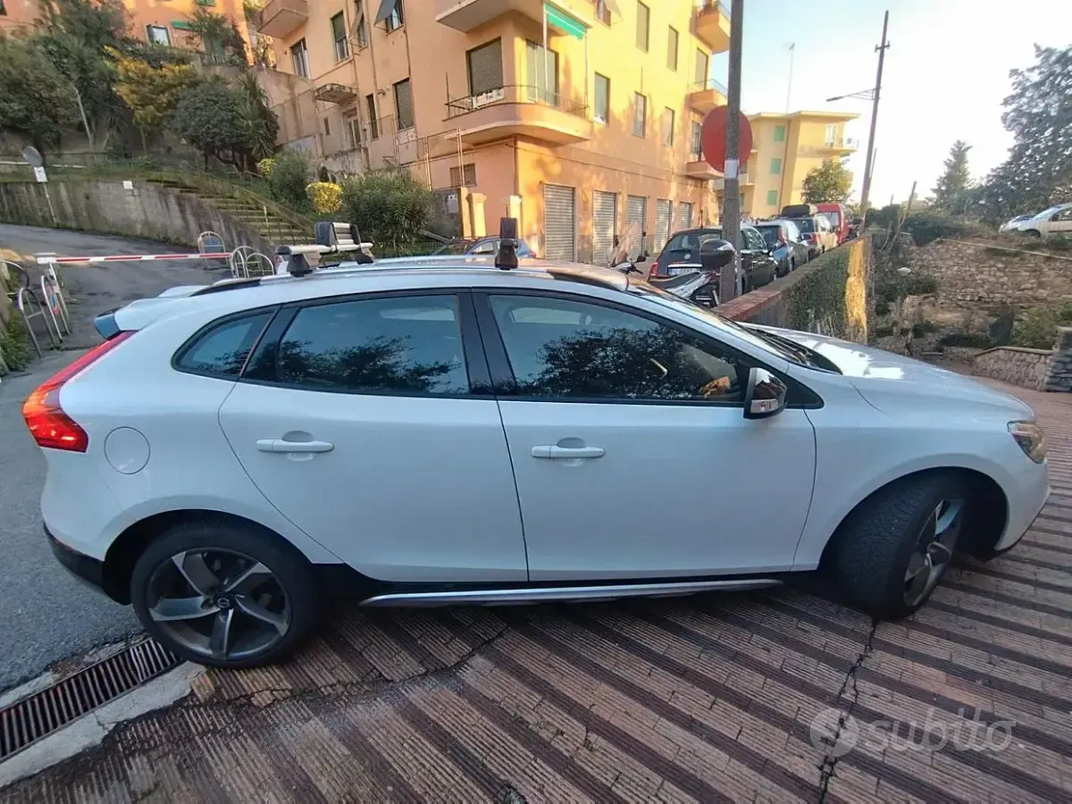 Usata Volvo V40 CC Kinetic 115 CV (84 kW) 2014 Station wagon