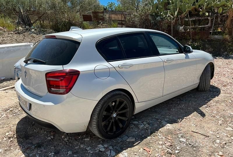 Usata BMW 120 184 CV (135 kW) 2014 Bianco Utilitaria