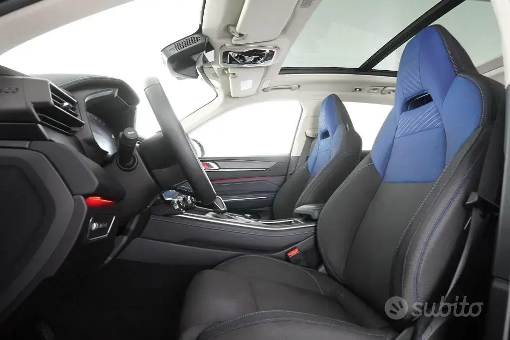 Usata Lynk & Co 01 261 CV (191 kW) 2023 Nero SUV