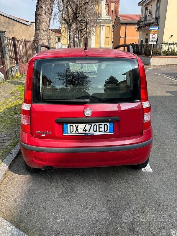 Usata Fiat Panda Dynamic 60 CV (44 kW) 2009 Rosso Utilitaria