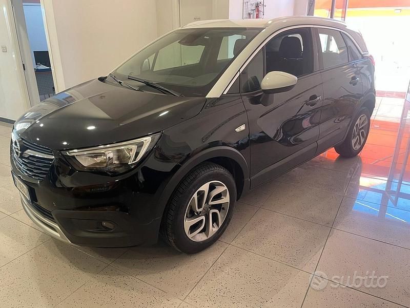 Usata Opel Crossland X Innovation 102 CV (75 kW) 2019 Nero SUV