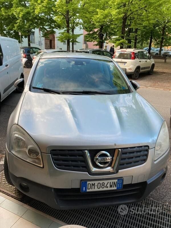 Usata Nissan Qashqai 140 CV (102 kW) 2008 Grigio SUV