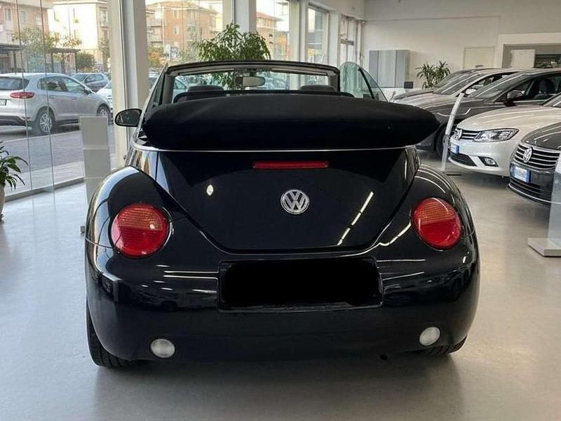 Usata VW New Beetle Cabriolet 101 CV (74 kW) 2005 Nero Cabrio