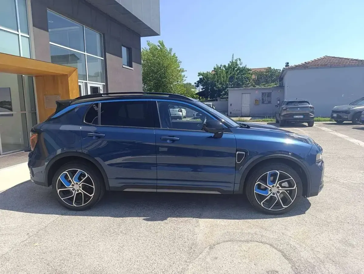 Usata Lynk & Co 01 179 CV (131 kW) 2023 Blu/azzurro SUV