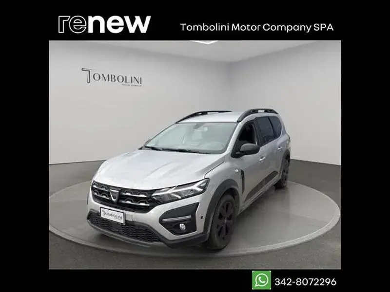 Usata Dacia Jogger Extreme 101 CV (74 kW) 2022 Grigio metallizzato Monovolume