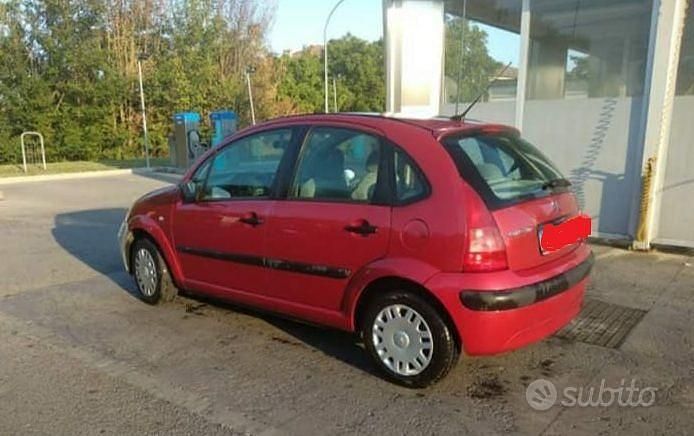 Usata Citroën C3 Elegance 60 CV (44 kW) 2002 Rosso Utilitaria