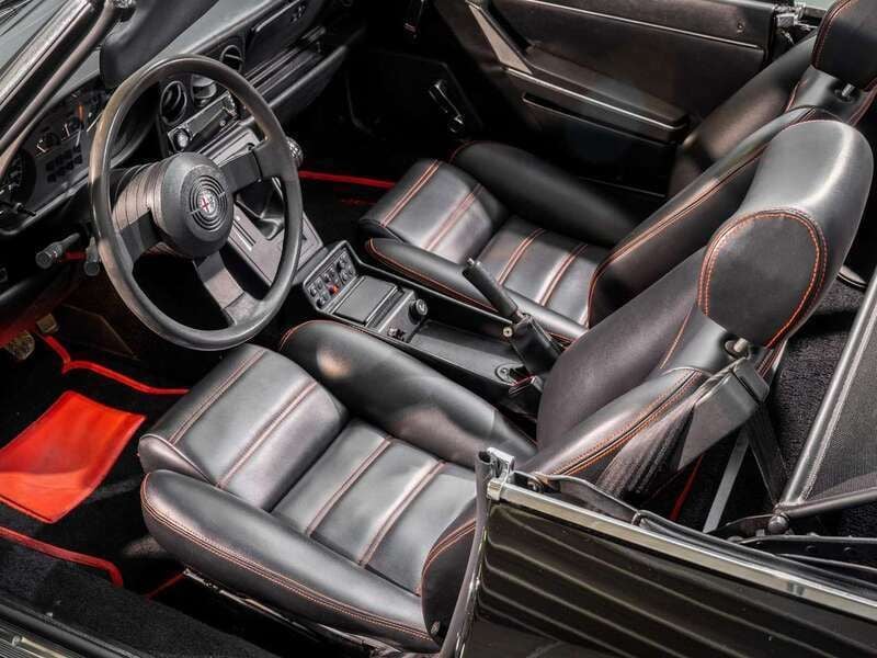 Usata Alfa Romeo Spider Quadrifoglio Verde 117 CV (86 kW) 1995 Nero Cabrio