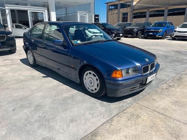 Usata BMW 316 102 CV (75 kW) 1994 Blu Berlina