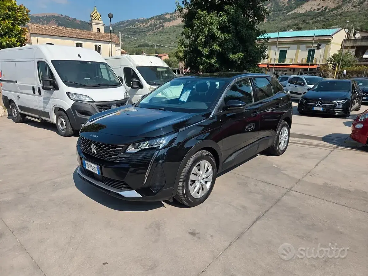 Usata Peugeot 3008 Business-Line 131 CV (96 kW) 2020 Nero SUV