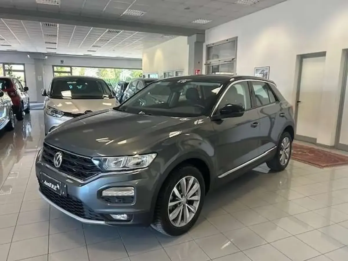 Usata VW T-Roc Style 116 CV (85 kW) 2019 Grigio SUV