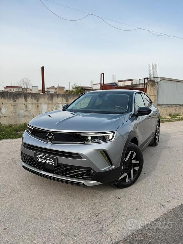 Usata Opel Mokka 110 CV (80 kW) 2022 Grigio SUV