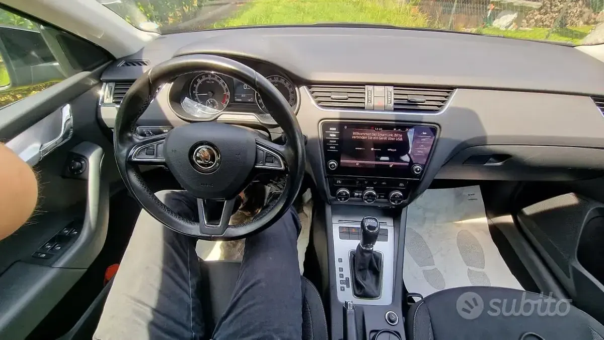 Usata Skoda Octavia Executive 150 CV (110 kW) 2017 Nero Station wagon
