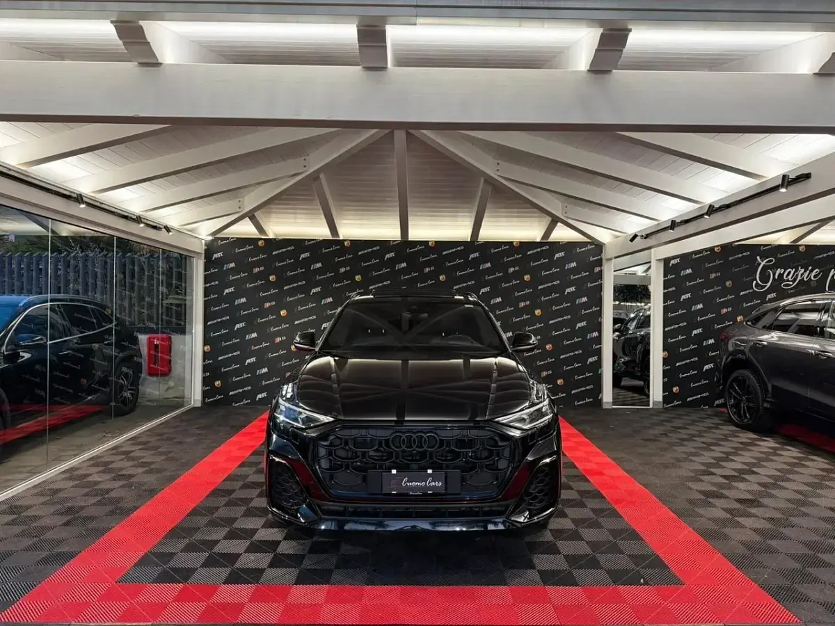 Usata Audi Q8 S-Line 286 CV (210 kW) 2025 Nero SUV