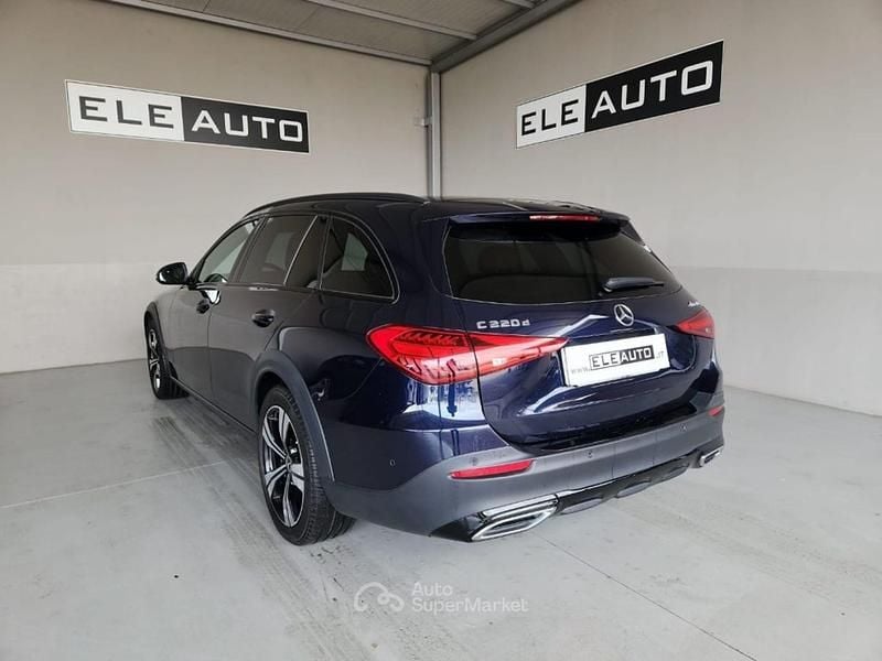 Usata Mercedes C220 Premium 200 CV (147 kW) 2022 Blu Station wagon