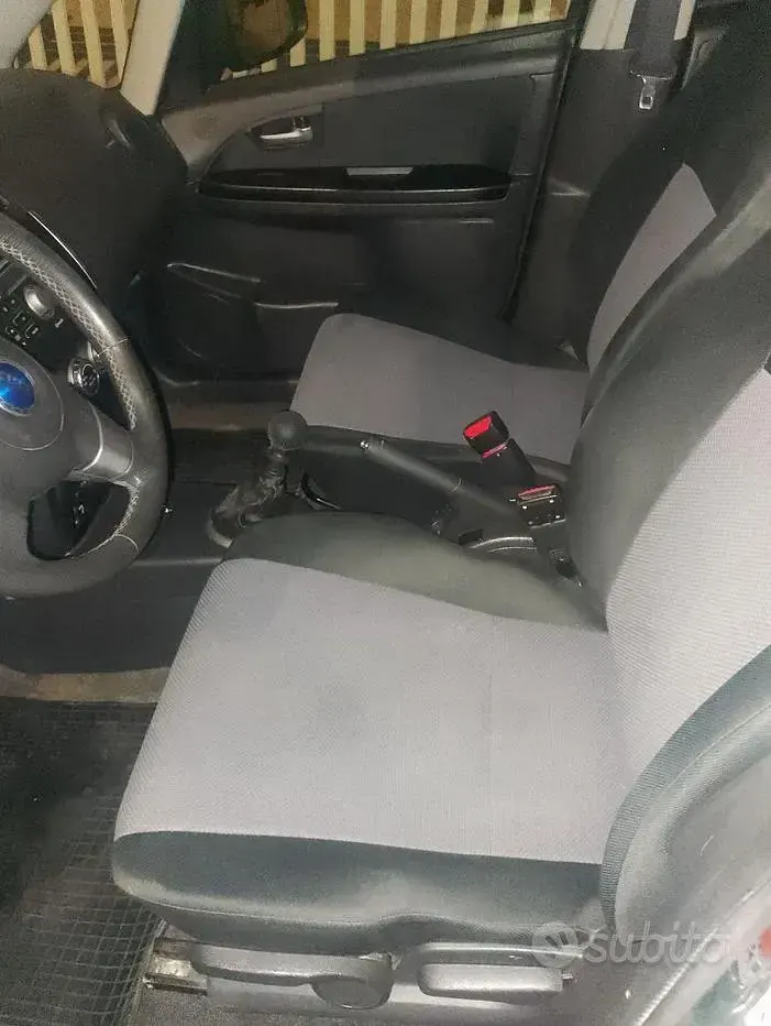 Usata Fiat Sedici 120 CV (88 kW) 2007 SUV