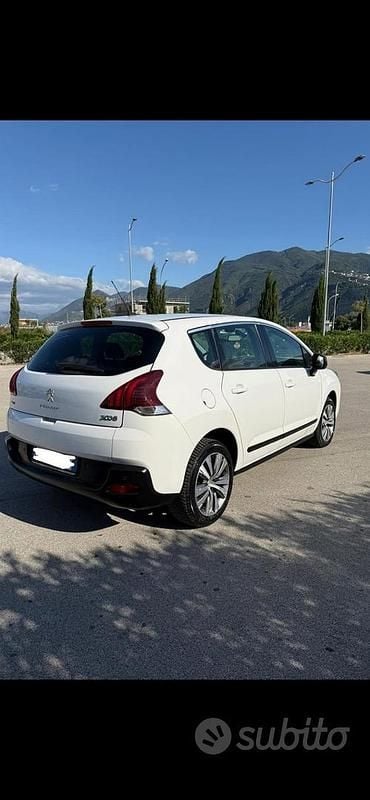 Usata Peugeot 3008 Allure 120 CV (88 kW) 2015 Bianco Berlina