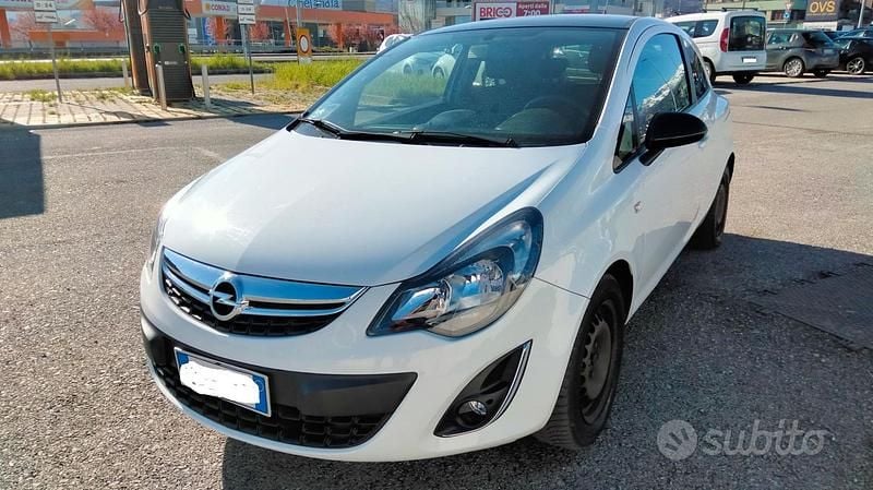 Usata Opel Corsa 95 CV (69 kW) 2014 Bianco Utilitaria