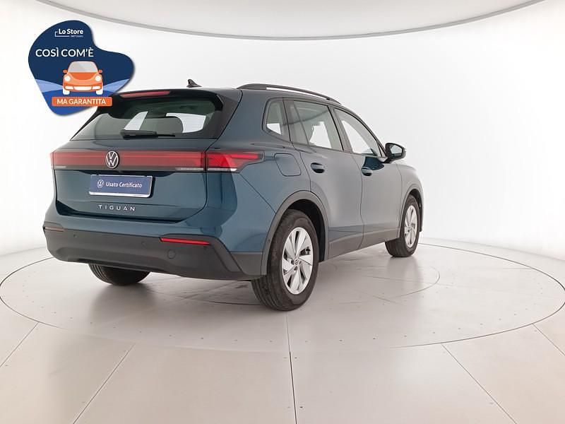Usata VW Tiguan R-line Plus 150 CV (110 kW) 2025 Nightshade blue metallizzato SUV