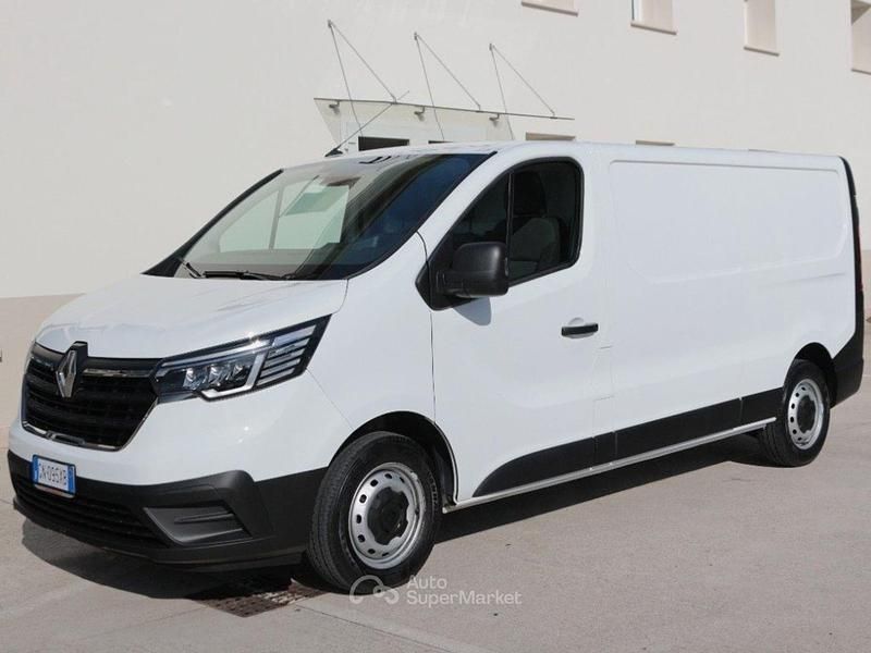 Begagnad Renault Trafic 110 HK (80 kW) 2023 Vit Minibuss