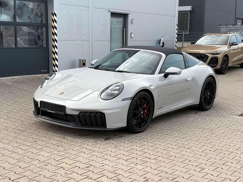 Usata Porsche 992 Chrono 541 CV (397 kW) 2025 Kreide Cabrio