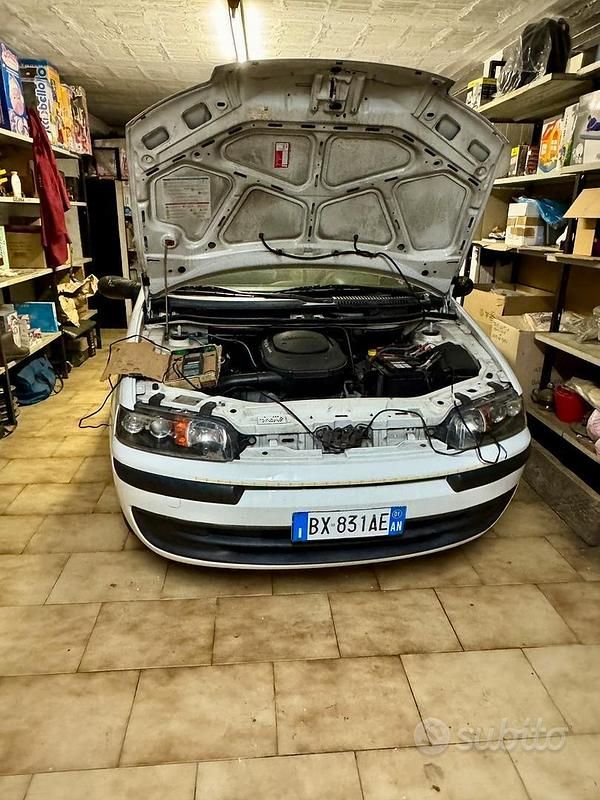 Brugt Fiat Punto 60 HK (44 kW) 2001 Hvid Hatchback