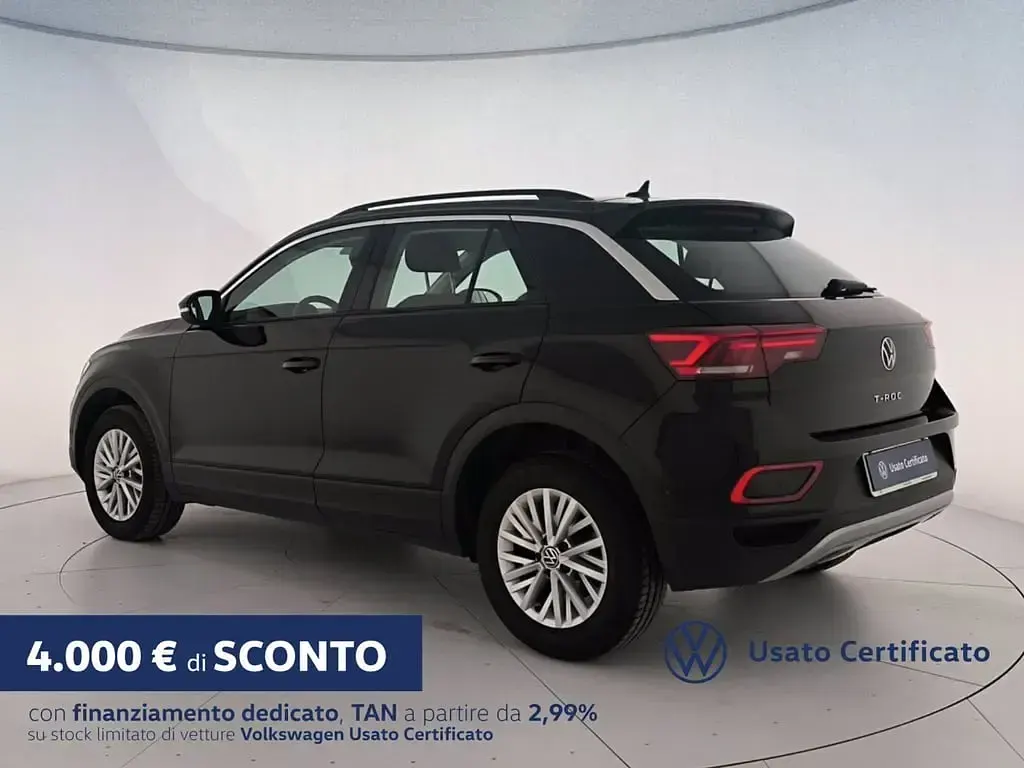 Usata VW T-Roc Life 150 CV (110 kW) 2024 Deep black perlato SUV