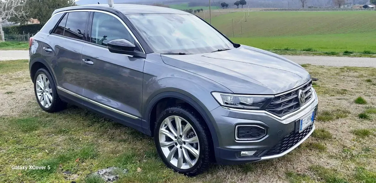 Usata VW T-Roc Advance 116 CV (85 kW) 2019 Grigio SUV