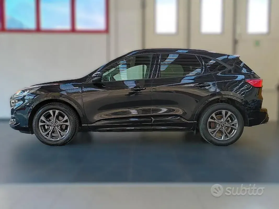 Usata Ford Kuga ST-Line 190 CV (139 kW) 2022 Nero SUV