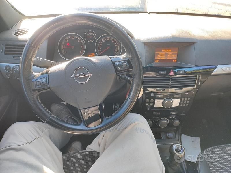 Usata Opel Astra GTC 2007 Coupé