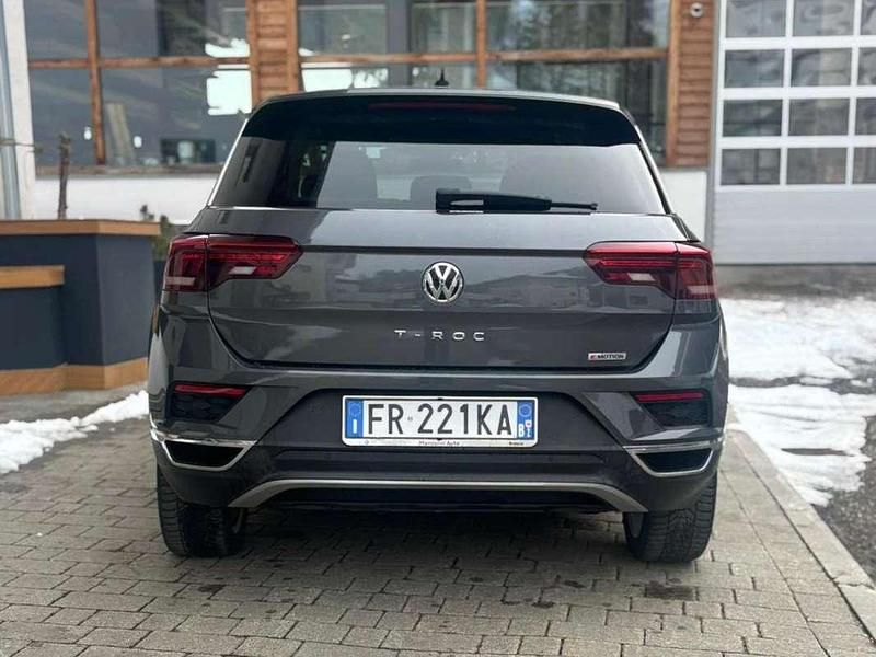 Usata VW T-Roc 150 CV (110 kW) 2018 Grigio SUV