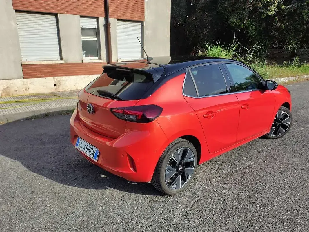 Usata Opel Corsa Elegance 56 kW (77 CV) 2020 Utilitaria