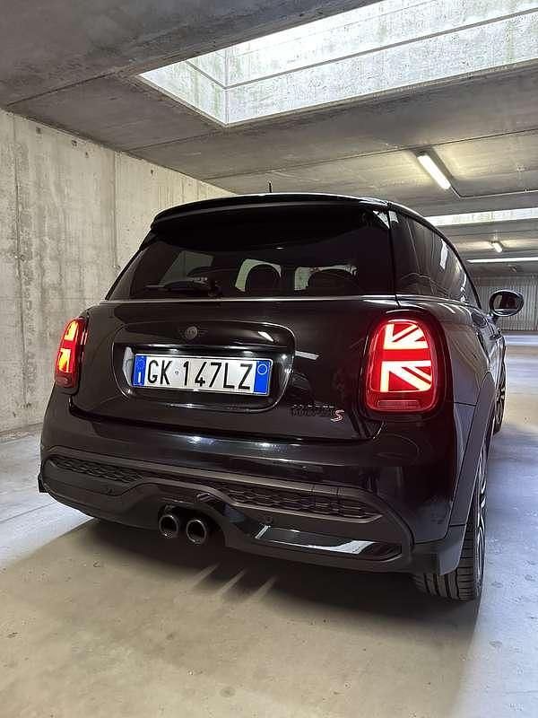 Usata Mini Cooper S Business 178 CV (130 kW) 2022 Nero Utilitaria