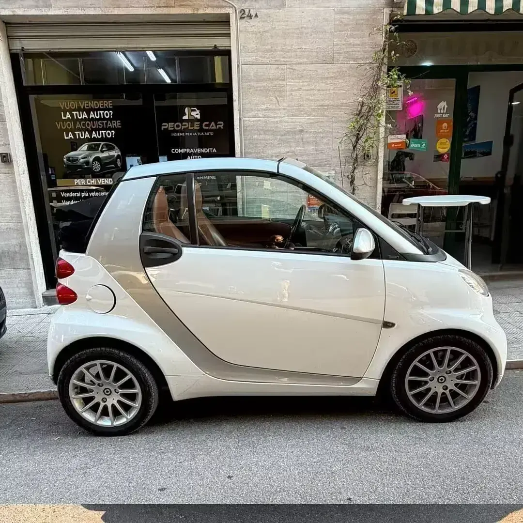 Usata Smart ForTwo Cabrio Passion 54 CV (39 kW) 2010 Bianco Cabrio