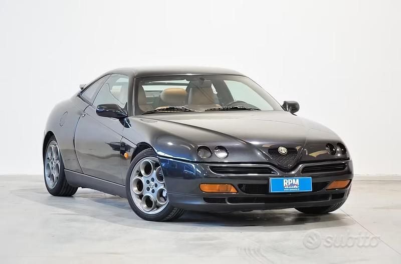 Begagnad Alfa Romeo GTV 201 HK (147 kW) 1996 Sportkupé