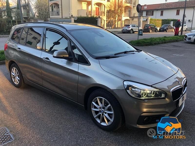 Usata BMW 218 Gran Tourer Comfort Edition 150 CV (110 kW) 2016 Grigio Monovolume