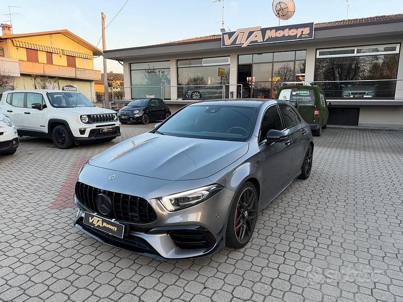 Grigio Usata 2022 Mercedes A45 AMG AMG Tre volumi | 52.500 € (Molto cara) - Immagine 1/4