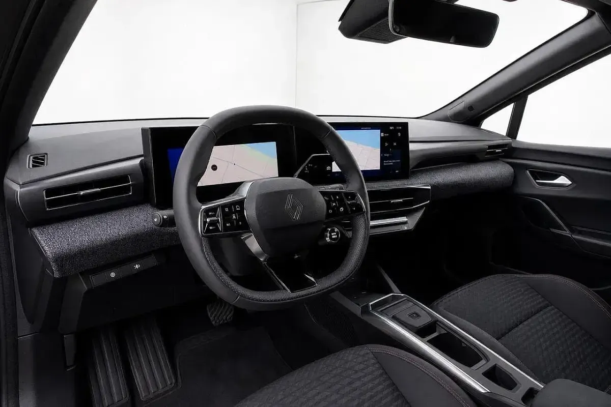Nuova Renault Clio Techno 160 CV (117 kW) 2025 Grigio Utilitaria