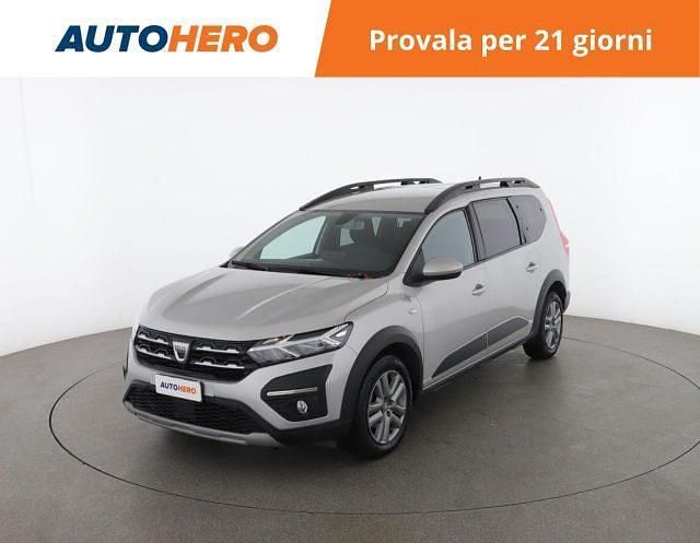 Usata Dacia Jogger Comfort 110 CV (80 kW) 2022 Argento Monovolume