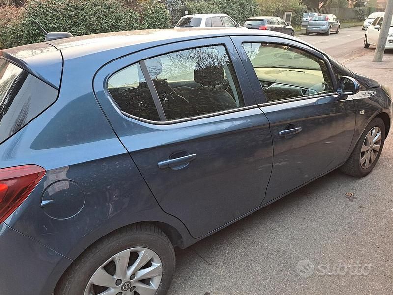 Usata Opel Corsa 90 CV (66 kW) 2016 Blu Utilitaria